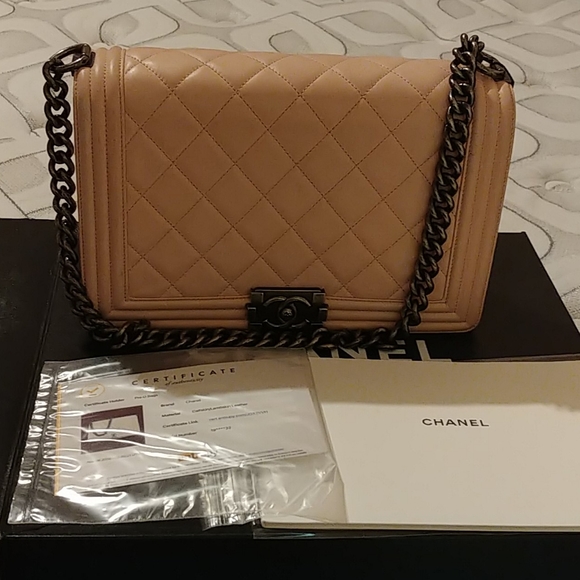CHANEL Handbags - CHANEL Le Boy purse.